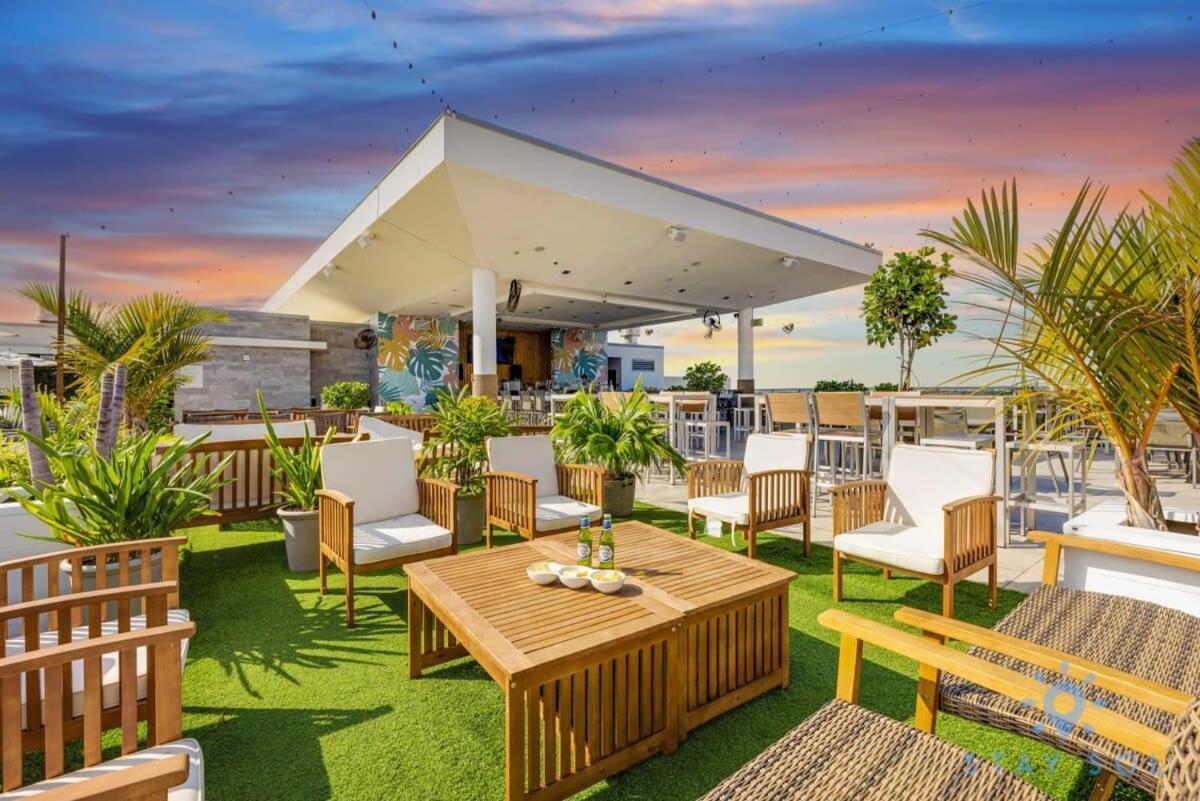 Best Stay - Rooftop Pool & Hot Tub - Hollywood Beach Exterior photo